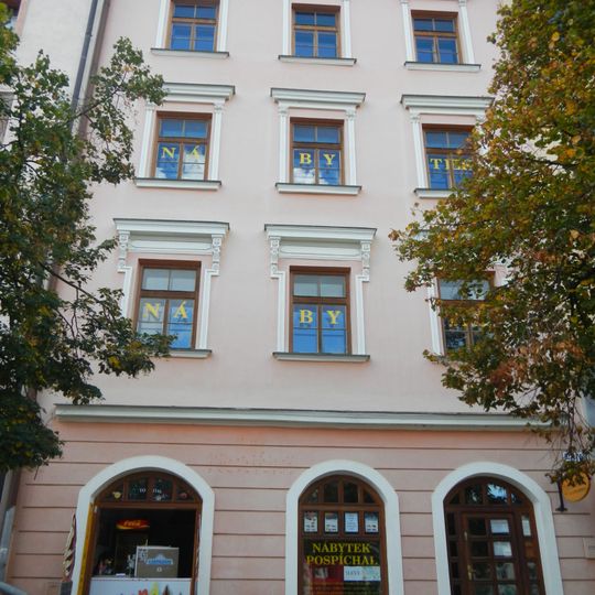 Masarykovo náměstí 48