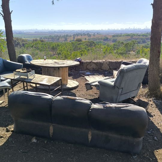 זולה עם נוף יפה לכיוון מערב