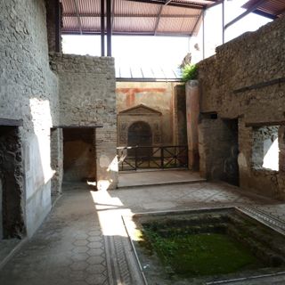 House of the Bear (Pompeii)