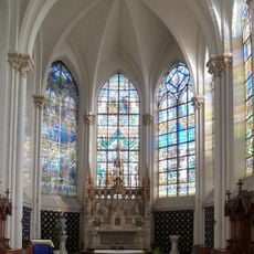 Vitraux de l'église Saint-Pierre de Bouvines