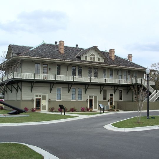 L & N Marine Terminal Building