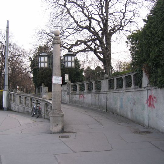 Gartenbaudenkmale, Waldmüllerpark/ ehem. katholischer Matzleinsdorfer Friedhof