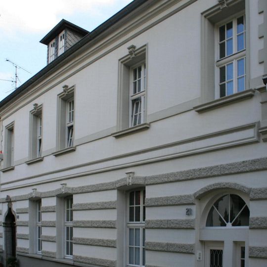 Klosterstraße 19-21