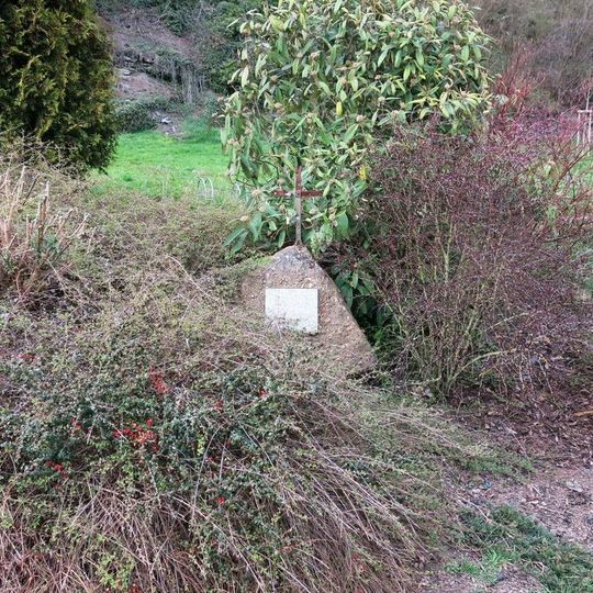 Pomník padlým ve světové válce v ulici U Červené lávky ve Stříbře