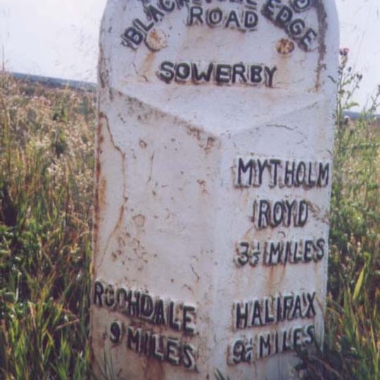 Milestone At Sd 998215 Sykes Gate Bottom