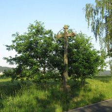 Kříž východně od Dolní Jadruže