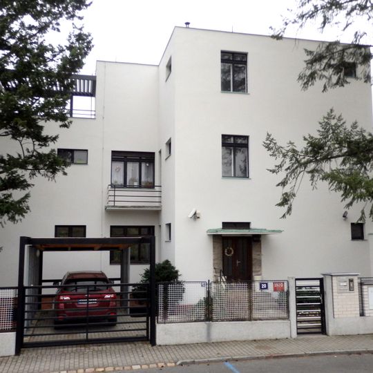 Vila Neherovská čp. 1920