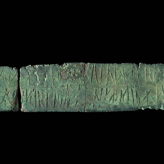 Västergötlands runinskrifter 216