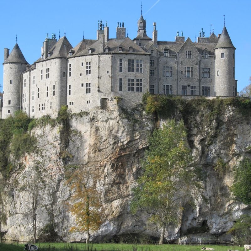 Walzin Castle redniowieczny Zamek W Dr hance Belgia walzin-castle-redniowieczny-zamek-w-dr-hance-belgia