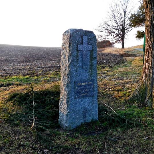 Křížový kámen v Poříčí nad Sázavou
