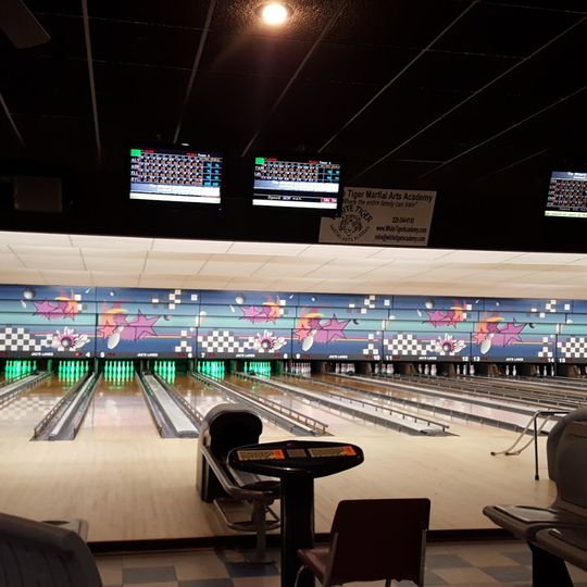 Jac's Bowling Lanes