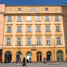 44 Old Town Market Square in Kraków