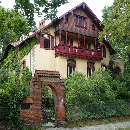 Einfamilienhaus Tristanstraße 8