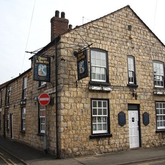Queen In The West Public House