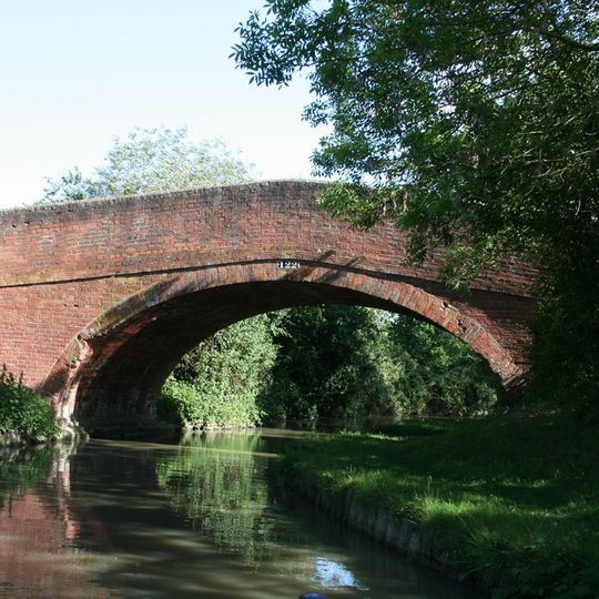 Oxford Canal, Canal Bridge Number 122