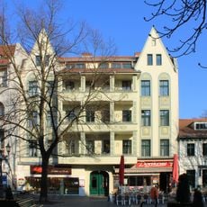 Wohn- und Geschäftshaus Alt-Tegel 4