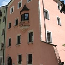 Widum Rattenberg mit Stöcklgebäude (sog. Frühmesserhaus)