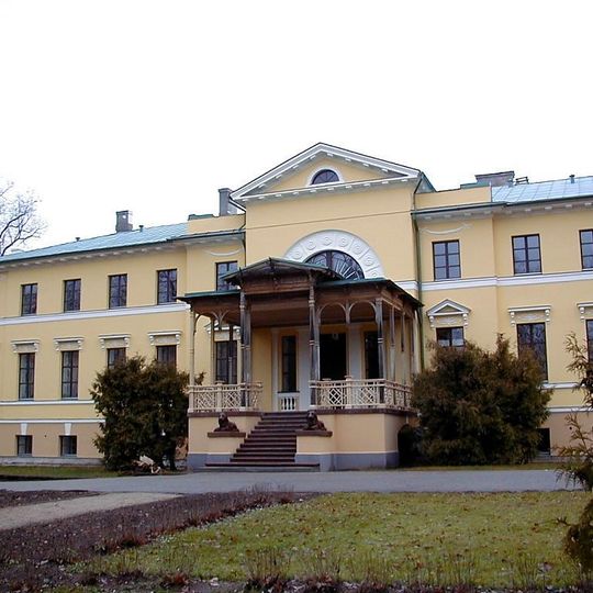 Mansión de Naukšēni