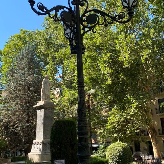 Conjunto de Farolas de la Plaza de Mariana de Pineda