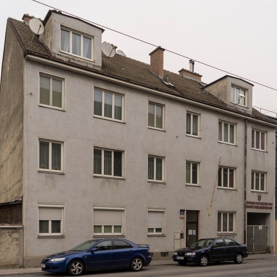 Wohnhausanlage Carlbergergasse 43