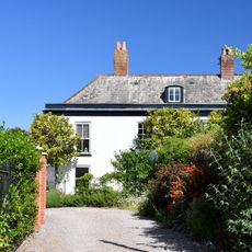 Lawn House  Magnolia House