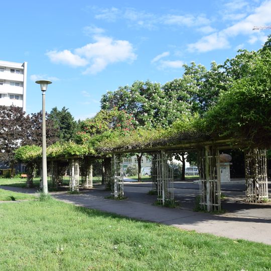 Karl-Holtz-Platz