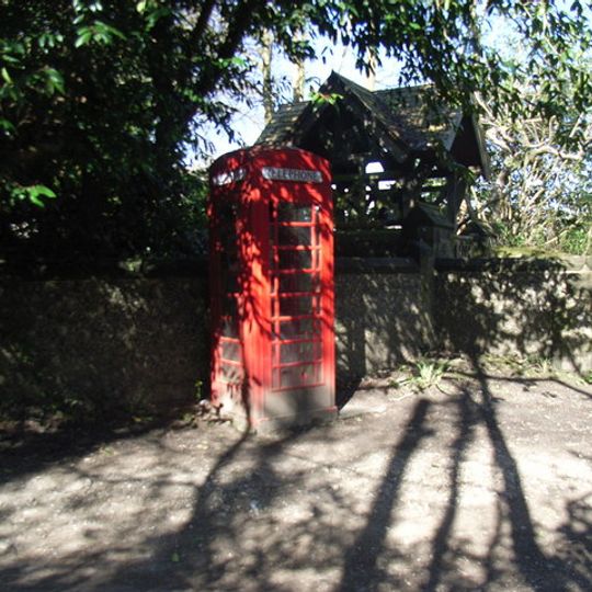 K6 Kiosk, Outside Church Lychgate