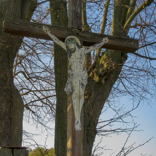 Kříž u Pivonína při polní cestě