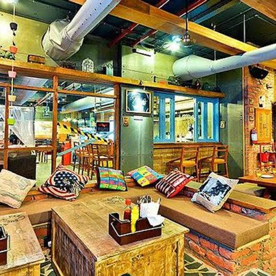 Cafe Delhi Heights