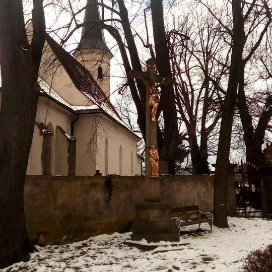 Kříž u kostela svatého Václava v Jindřichově Hradci