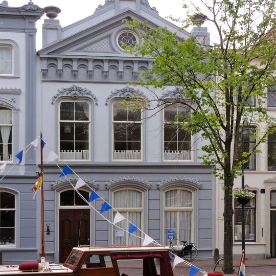 Hoge Gouwe 113, Gouda