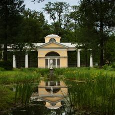 Вольерный пруд (Павловск)