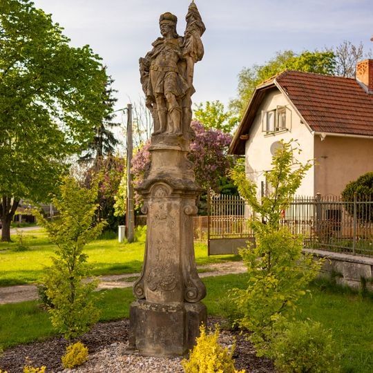 Socha Sv. Floriána při silnici na východním okraji Střevače