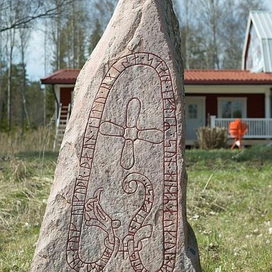 Södermanlands runinskrifter 37