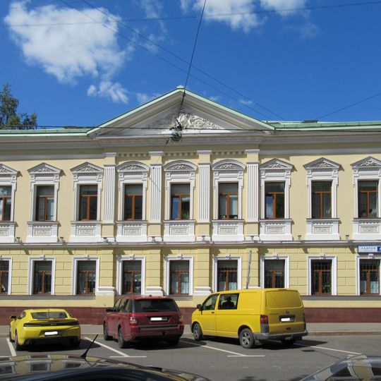 Главный дом городской усадьбы