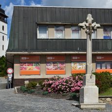 Kříž v Jistebnici na náměstí