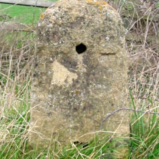 Milestone, 30m W of The Railway Inn PH