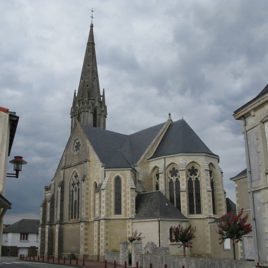 Église Saint-Maxime de Saint-Même-le-Tenu