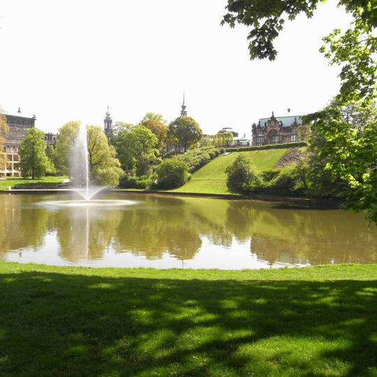 Zwinger pond