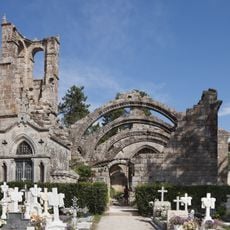 Ruinas de la Iglesia Ojival de Santa Mariña Dozo