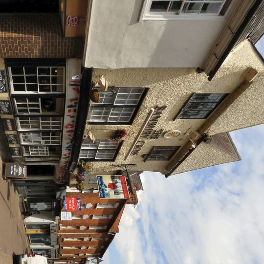 M And B Banbury Cross Public House