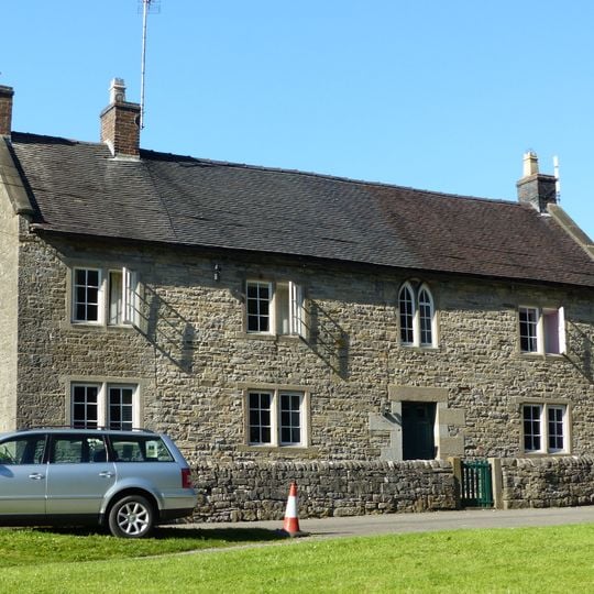 Wibbern Hill Farmhouse and garden wall