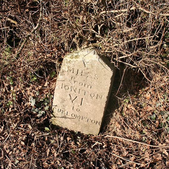 Milestone, E of Colliton Cross, before jct with Wilderness Lane