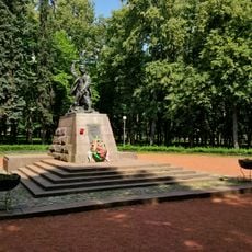 Памятник Марату Казею