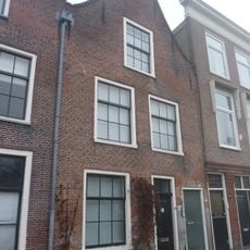 Oude Rijn 102, Leiden