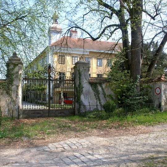 Schlossanlage Dorf an der Enns