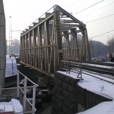 Four bridges on three support