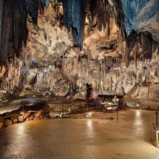 Desoto Caverns Family Fun Park