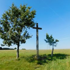 Kříž u zaniklé cesty z Mnichova do Sítin jihozápadně od Mnichova