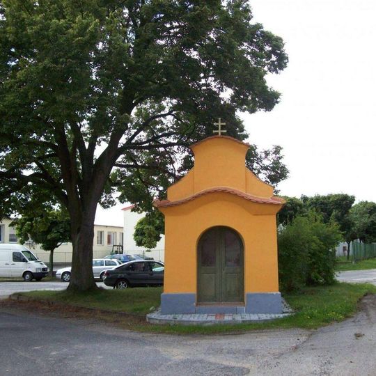 Kaple ve Stádleci na křižovatce